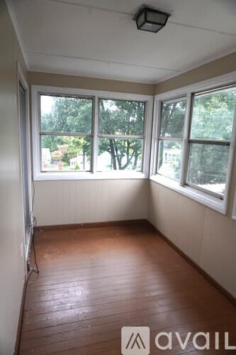 Waterbury Apartment: 111 Ferndale Avenue