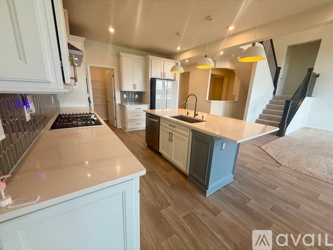 Hilliard House: 2062 Broccoli Dr