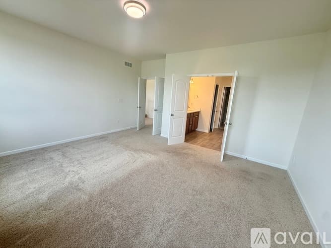 Hilliard House: 2062 Broccoli Dr