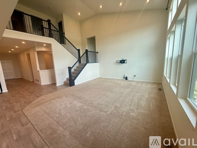Hilliard House: 2062 Broccoli Dr