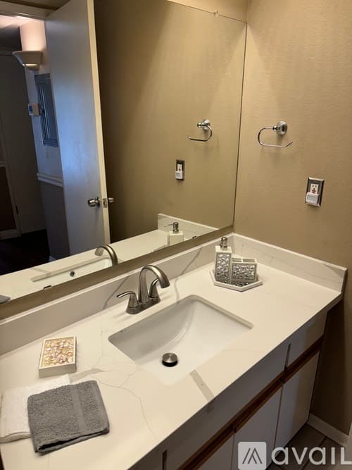 Scottsdale Apartment: 4850 East Desert Cove Avenue