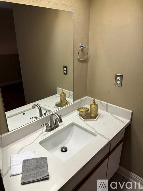 Scottsdale Apartment: 4850 East Desert Cove Avenue