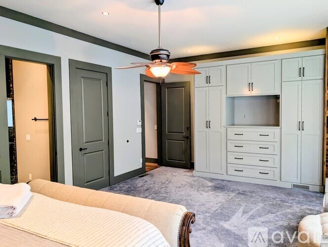 Lakemont House: 252 Bear Gap Rd