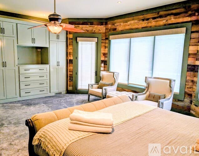 Lakemont House: 252 Bear Gap Rd