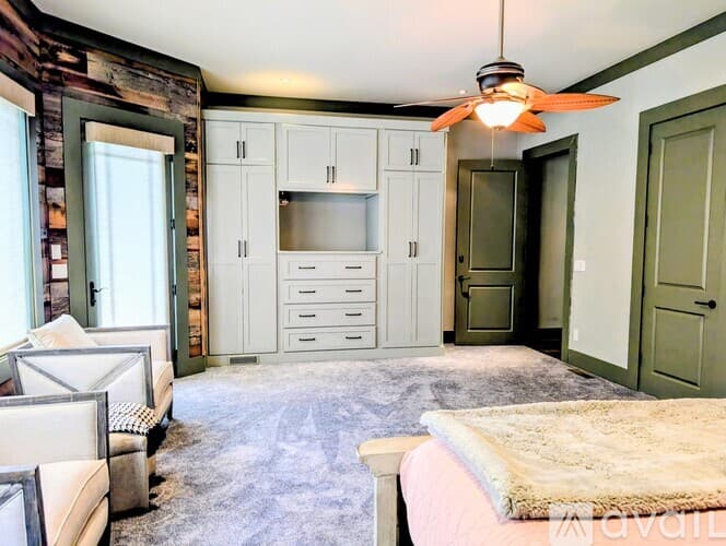 Lakemont House: 252 Bear Gap Rd