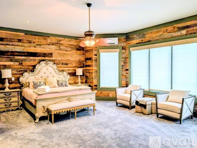 Lakemont House: 252 Bear Gap Rd