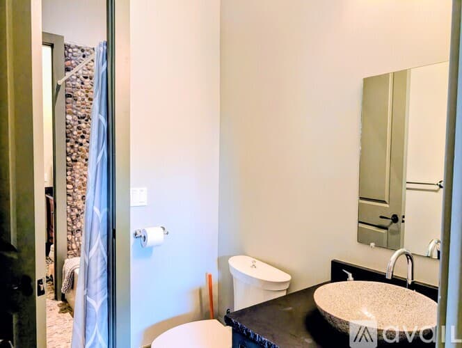 Lakemont House: 252 Bear Gap Rd