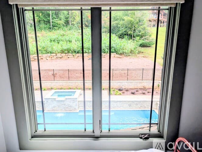 Lakemont House: 252 Bear Gap Rd
