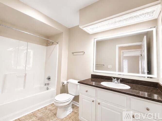Battle Creek Apartment: 100 Gethings Circle