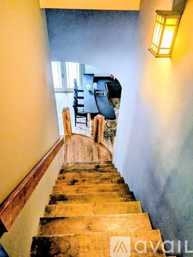 Lakemont House: 252 Bear Gap Rd