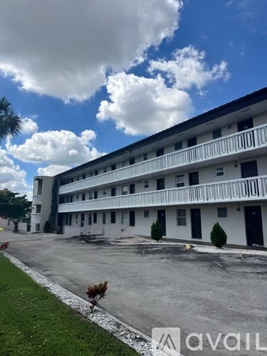 Miami Apartment: 18900 Northeast 14th Avenue