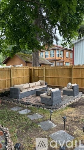 Blossvale Apartment: 509 19th Avenue