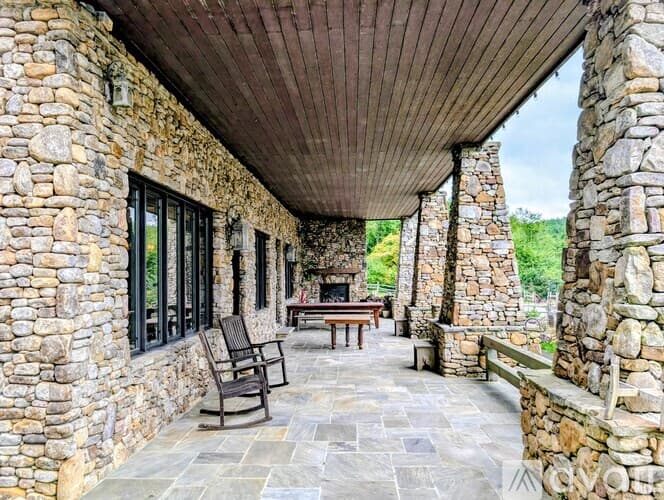 Lakemont House: 252 Bear Gap Rd
