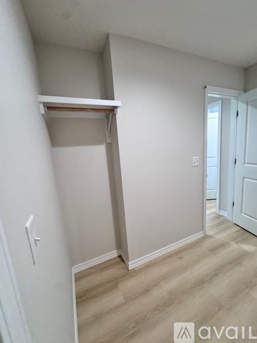 Nixa House: 648 W Brk Holw Rd