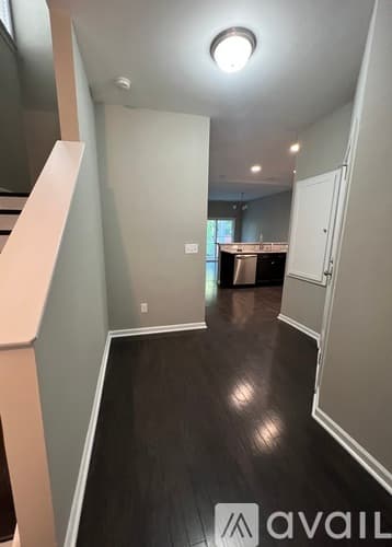 West Columbia House: 225 Chestnut Oak Lane