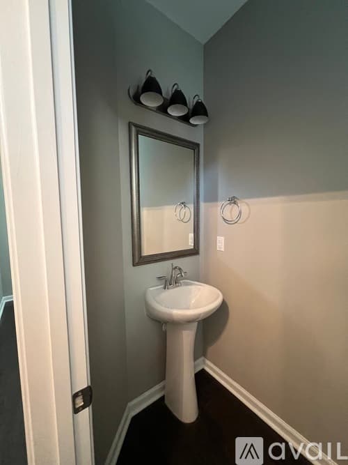 West Columbia House: 225 Chestnut Oak Lane