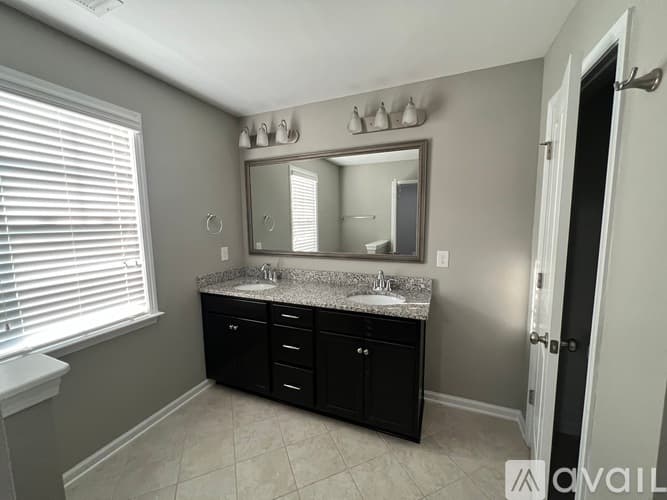 West Columbia House: 225 Chestnut Oak Lane