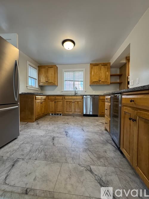 Duluth Apartment: 1 N Hawthorne Rd
