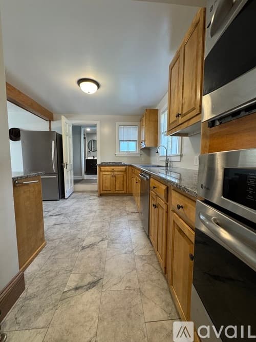 Duluth Apartment: 1 N Hawthorne Rd