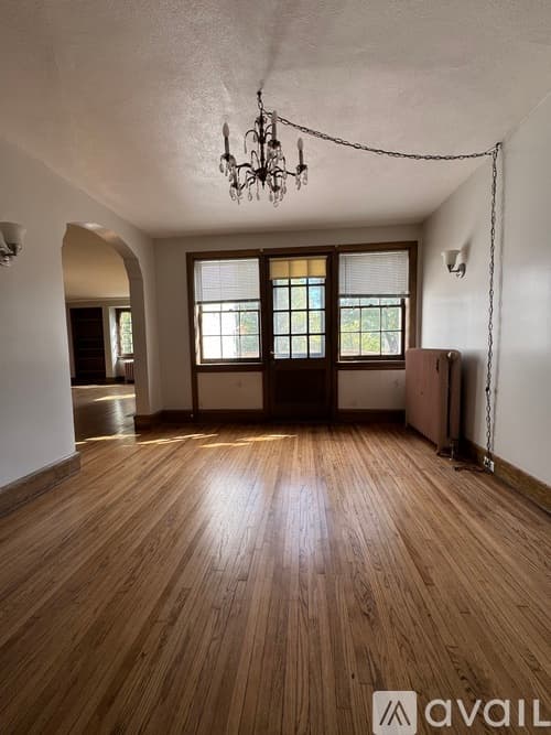 Duluth Apartment: 1 N Hawthorne Rd