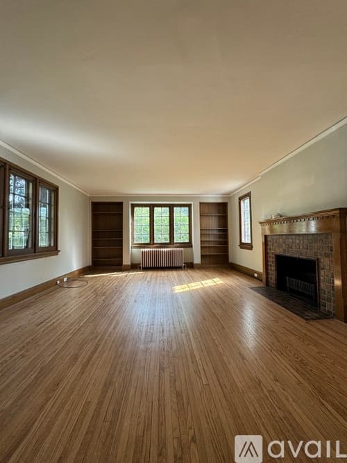 Duluth Apartment: 1 N Hawthorne Rd