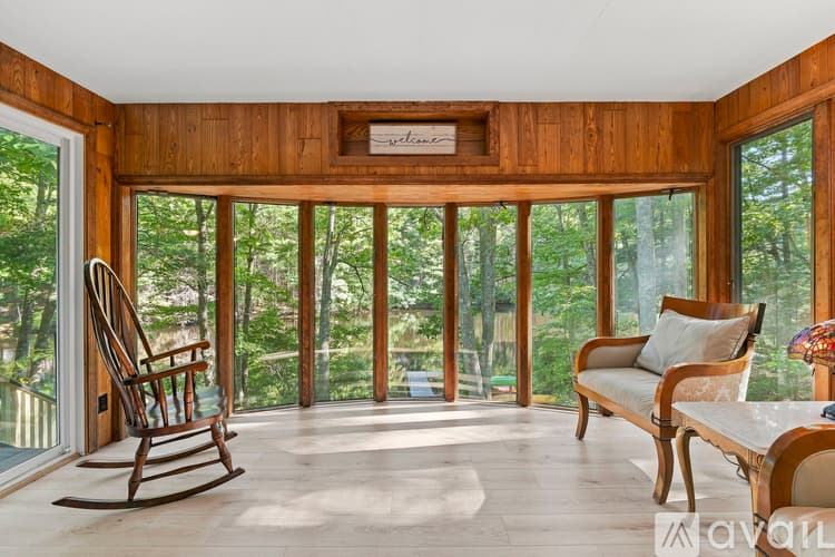 York House: 52 Hooper Shores Rd