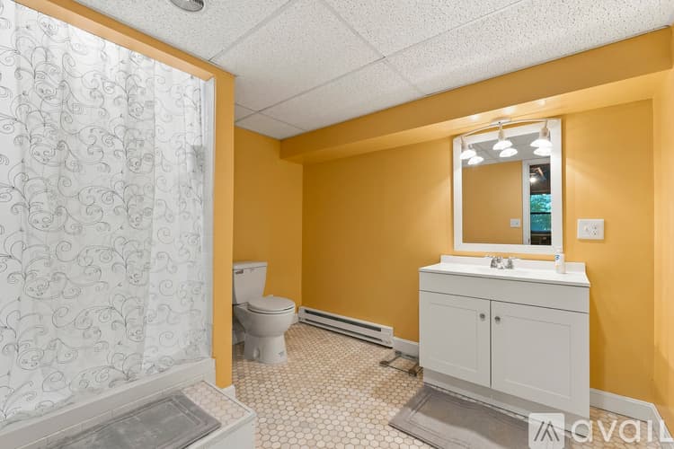 York House: 52 Hooper Shores Rd