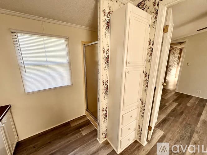Marion House: 46 Lynn Drive
