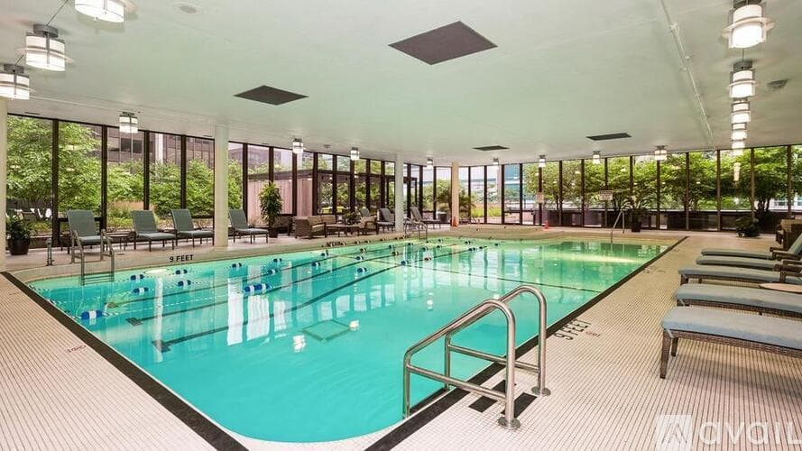 Chicago Apartment: 303 E Ohio St