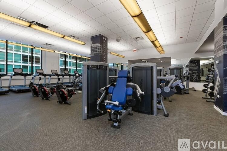 Chicago Apartment: 303 E Ohio St