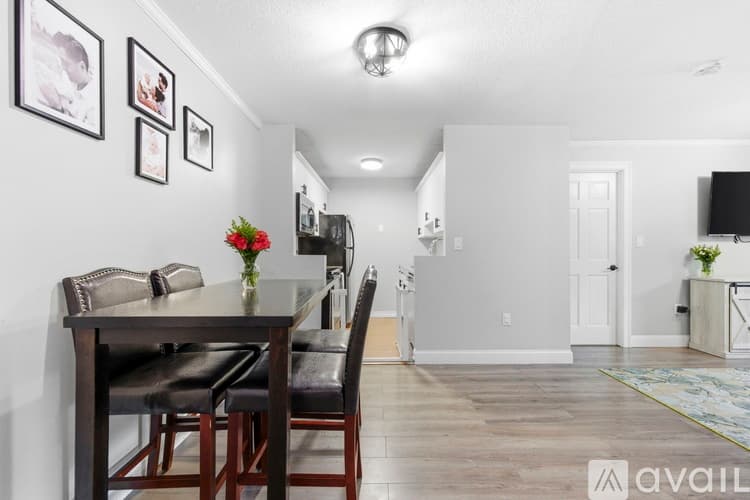 Stoneham Apartment: 61 Wright St