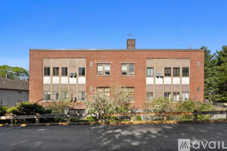 Stoneham Apartment: 61 Wright St