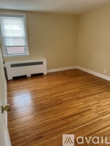 Philadelphia Apartment: 1300 Unruh Ave