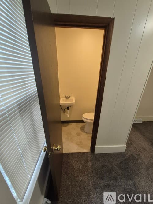 St. Cloud House: 612 8th Ave S