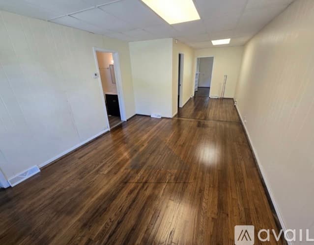 Davenport House: 1217 W 8th St