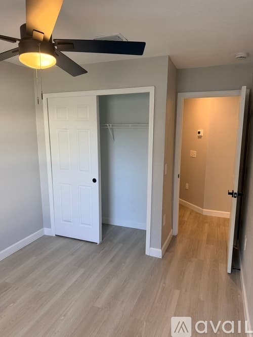 Tampa House: 802 East North Bay Street