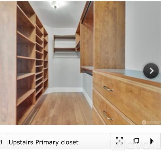Burien House: 1622 Southwest 140th Street