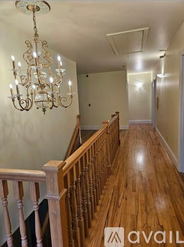 Burien House: 1622 Southwest 140th Street