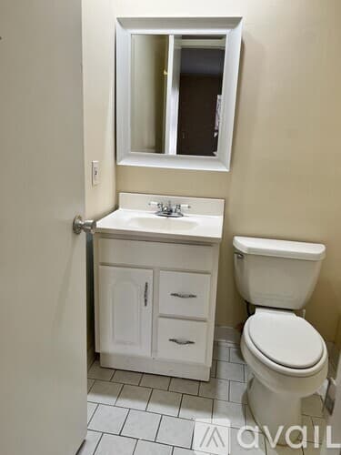 Milford Apartment: 13 Shadowbrook Ln