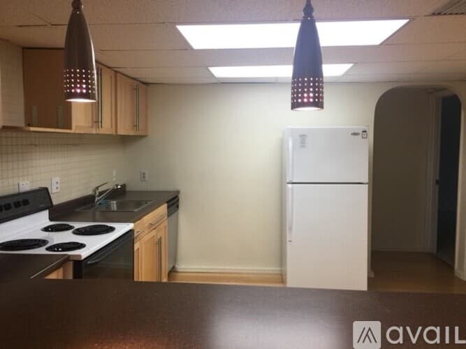 Milford Apartment: 13 Shadowbrook Ln