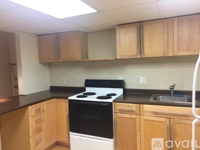 Milford Apartment: 13 Shadowbrook Ln