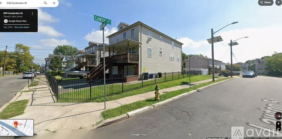 Newark House: 836 Hunterdon Street
