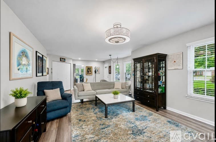 Buffalo Grove Townhome: 166 White Branch Court