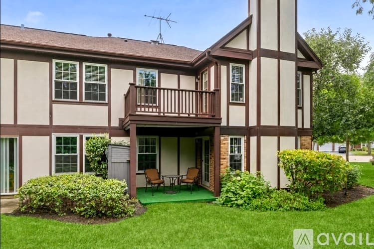 Buffalo Grove Townhome: 166 White Branch Court