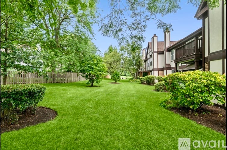 Buffalo Grove Townhome: 166 White Branch Court