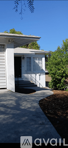 Los Angeles House: 22211 Del Valle Street