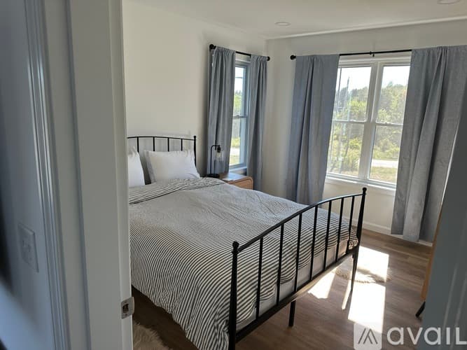 Cumberland Condo: 11 Lower Methodist Road