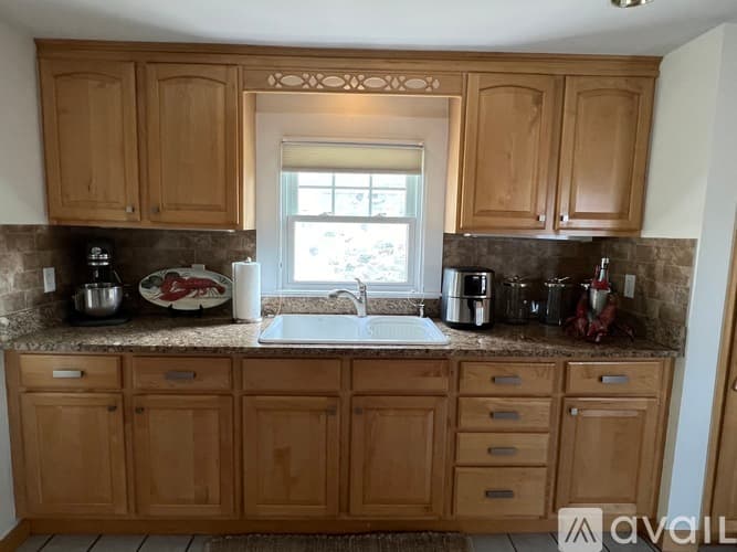 Old Saybrook House: 106 Old Sea Ln