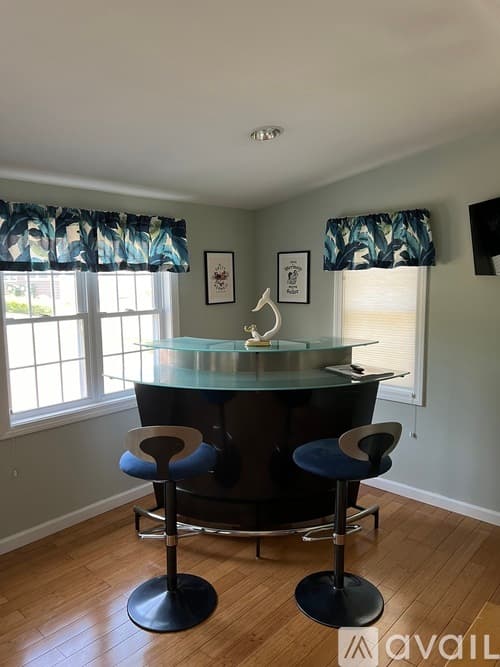 Old Saybrook House: 106 Old Sea Ln
