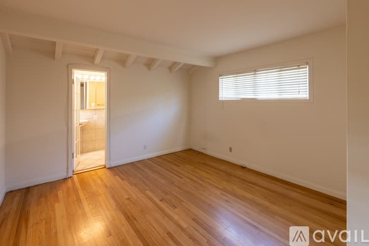 Los Angeles House: 23216 Friar Street